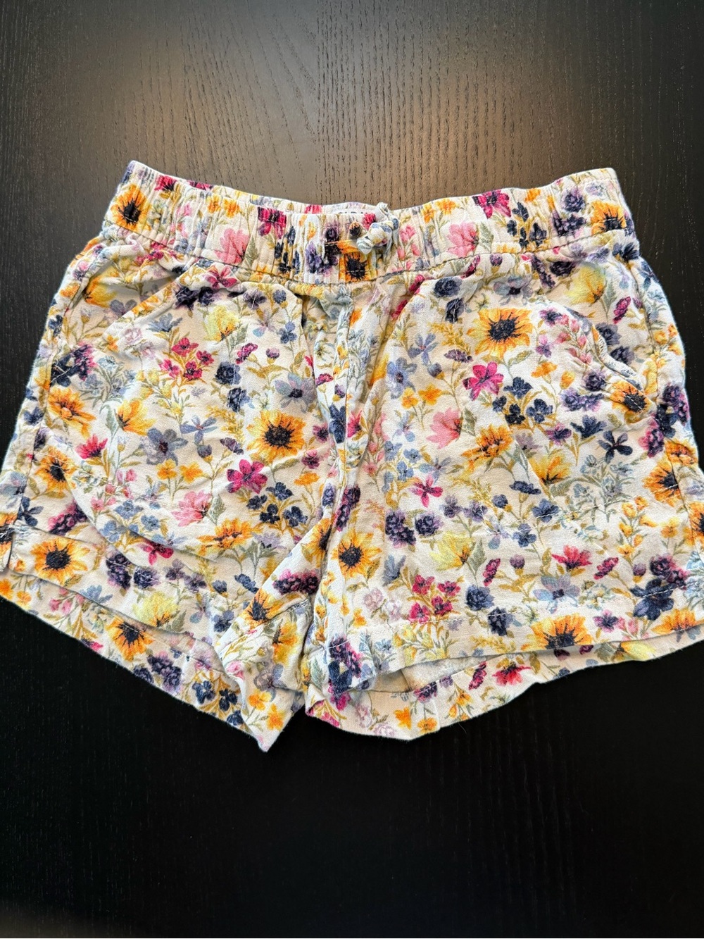 Old Navy Floral Elastic-Waist Lounge Shorts - White with Yellow, Pink, Purple